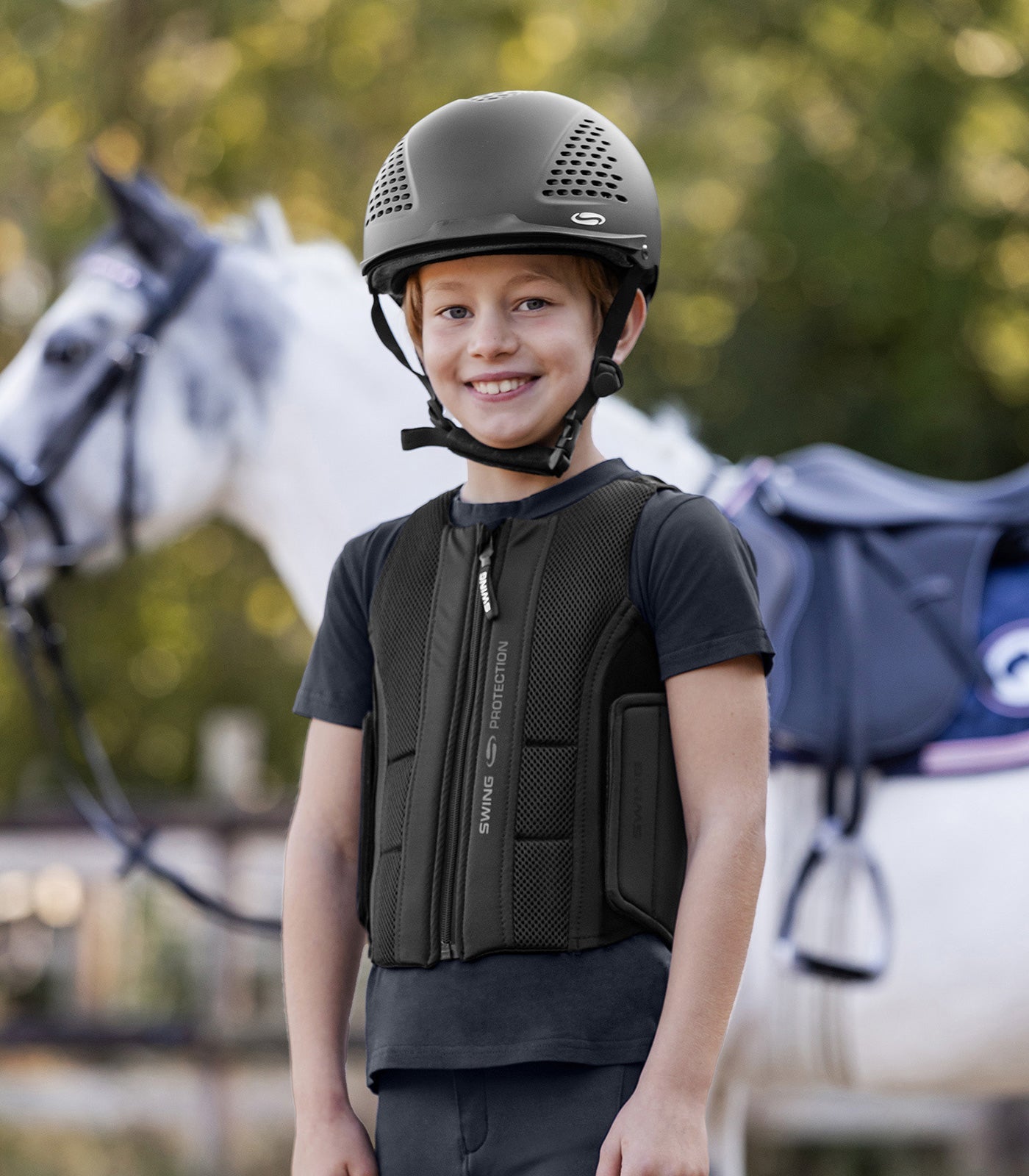 SWING Back Protector P24 Pro, junior - Sort 19