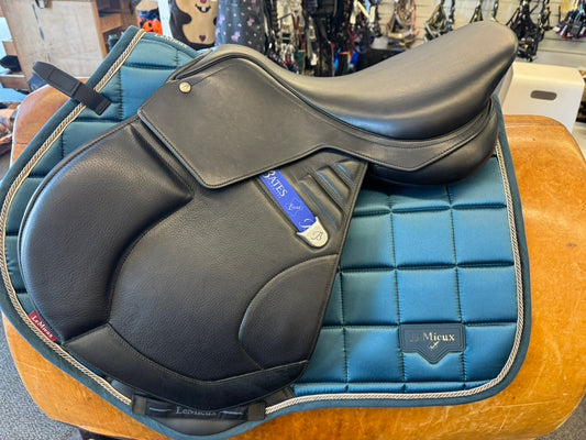 Bates Apex Springsadel