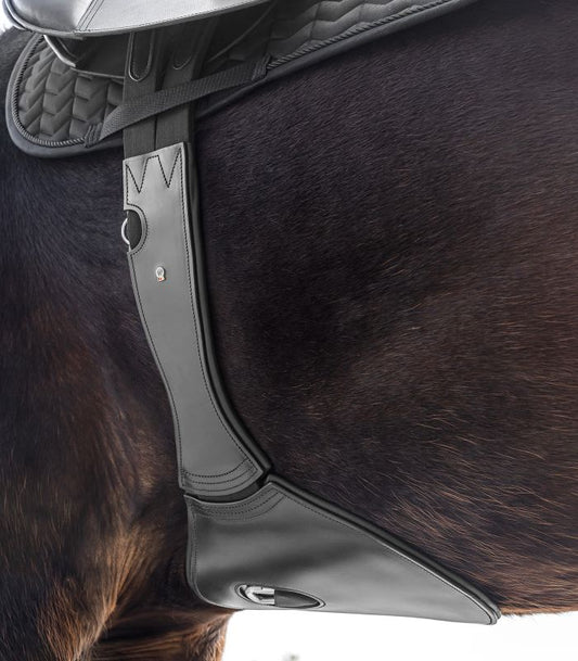 Waldhausen Leather Girth, with elastic and stud guard