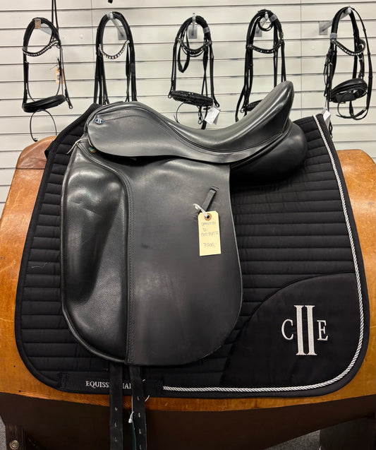 Barnsby 17” Dressursadel - Brugt